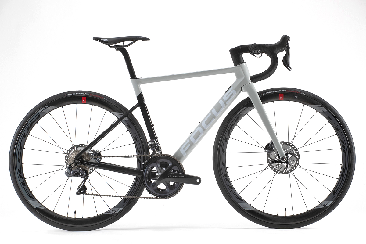 フォーカス IZALCO MAX DISC 9（LIGHT GRAY/BLACK）