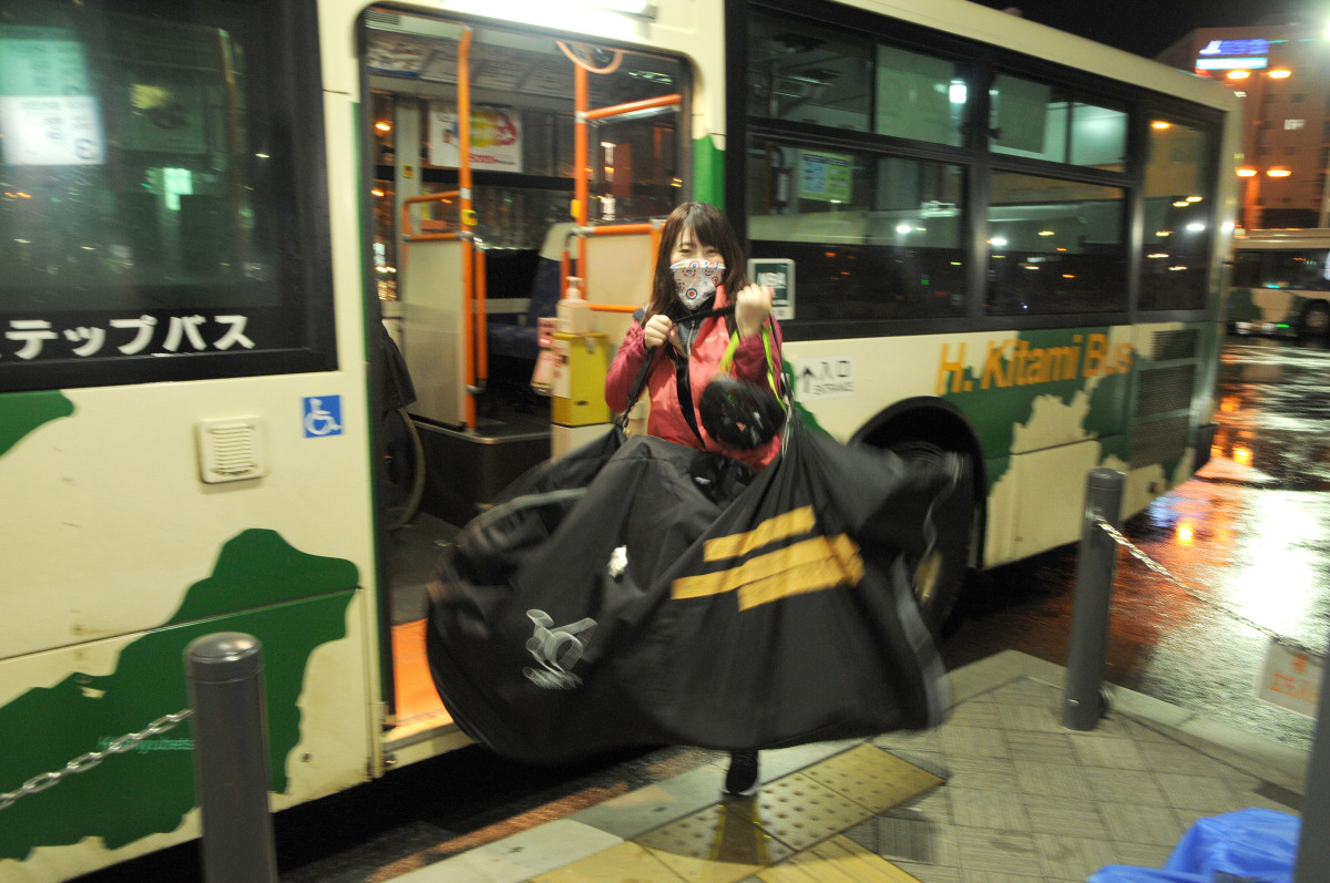 北見駅でバスを降りる。楽に移動でき、ローカルの風情も感じられて一石二鳥