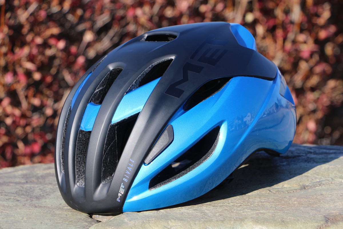 MET RIVALE MIPS 高い安全性を備えたオールラウンドヘルメットをテスト - 製品インプレッション | cyclowired