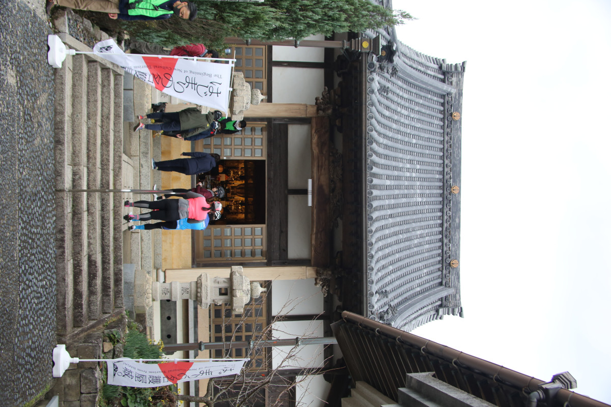 行き着いた場所は、寺だった