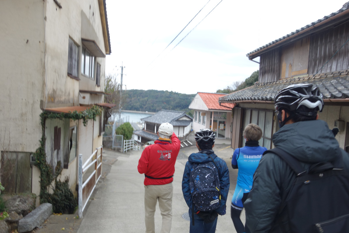 ガイドさんとともに、徳川家康の陣跡へ向かう。風情のある眺め