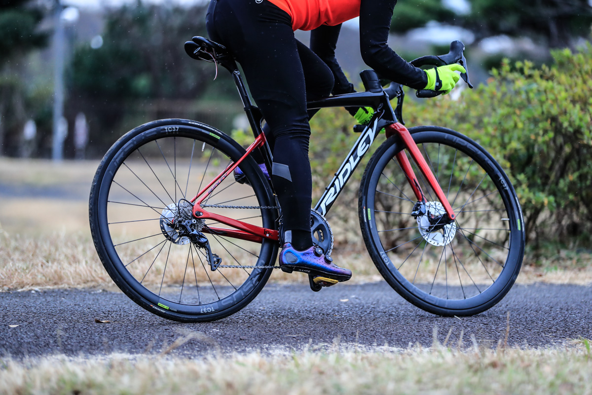 「シンプルで軽量でありながら快適に走れるバイクを探している方にはぜひオススメしたい」小西真澄（ワイズロードお茶の水）