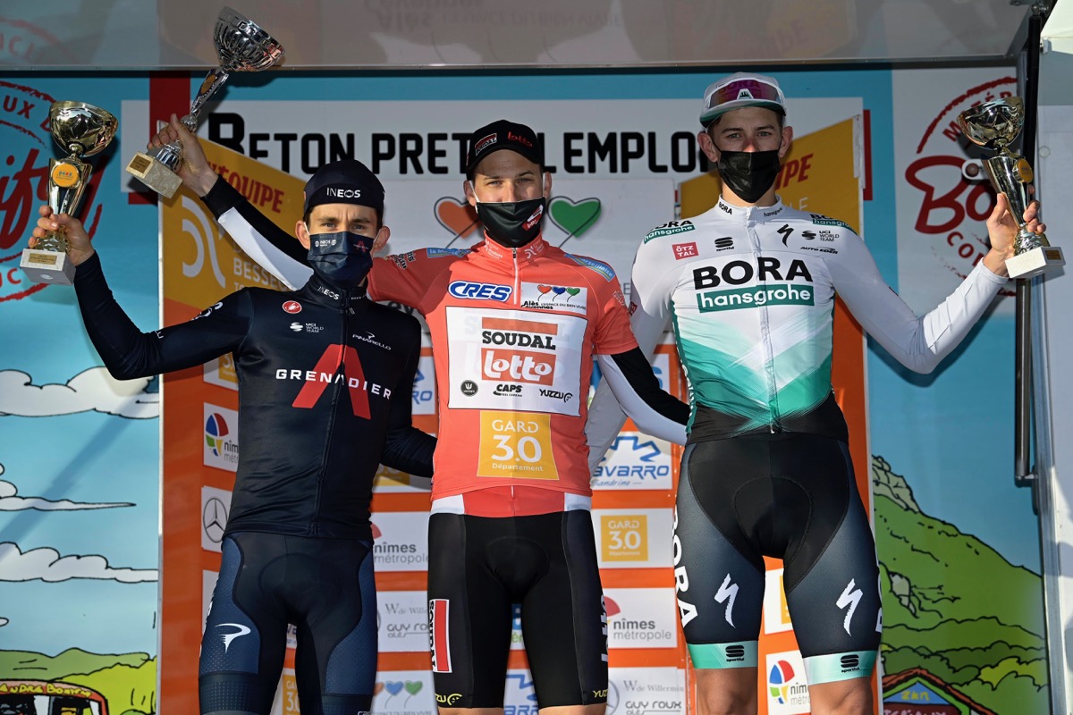 総合表彰台:2位クフィアトコフスキ、1位ウェレンス、3位ポリッツ