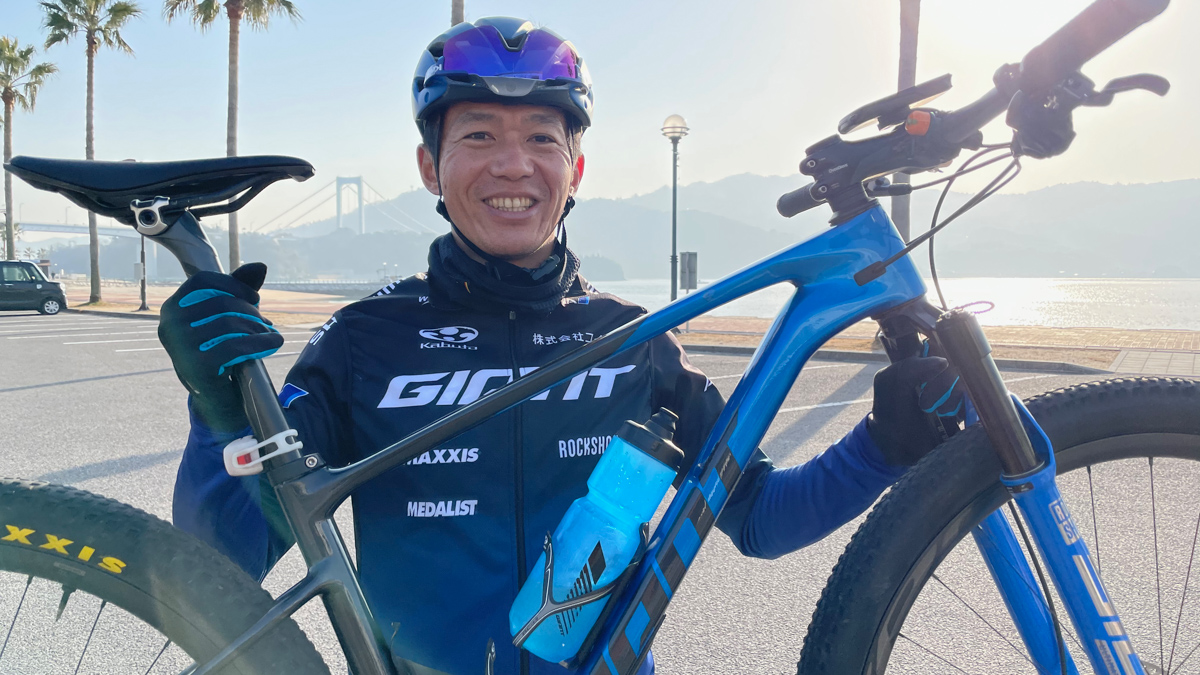 今治在住のプロサイクリスト 門田基志さん(ジャイアント)が合流してくれた
