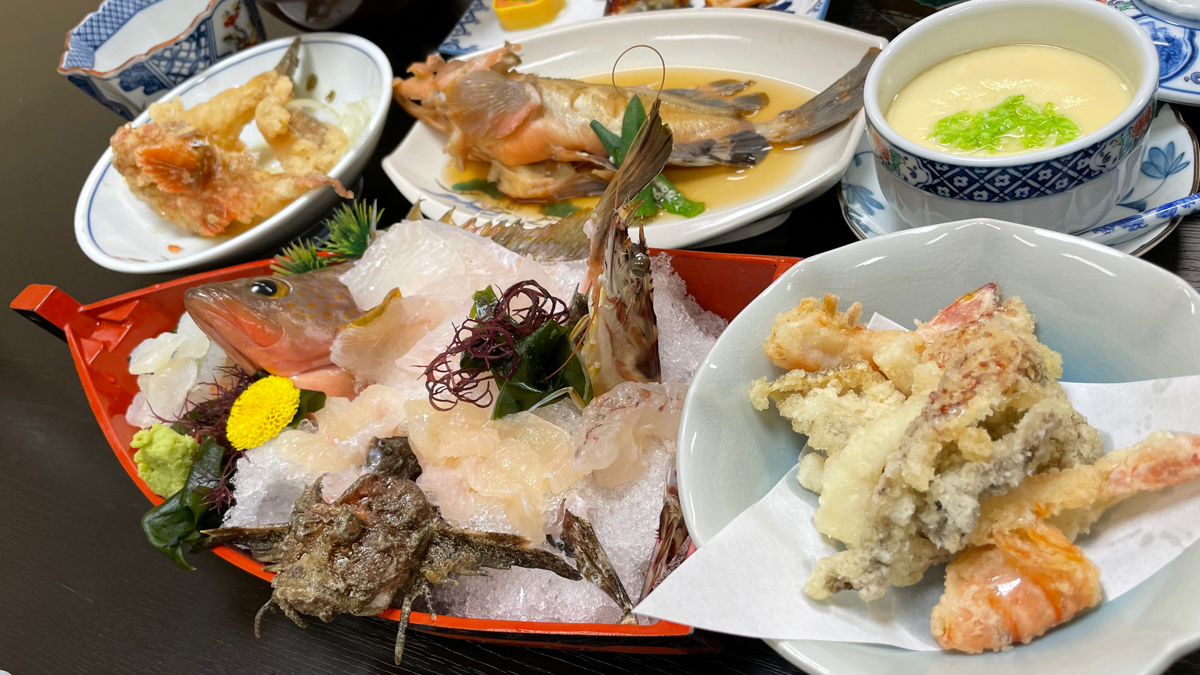 高級魚アコウなどが続々と出てくる