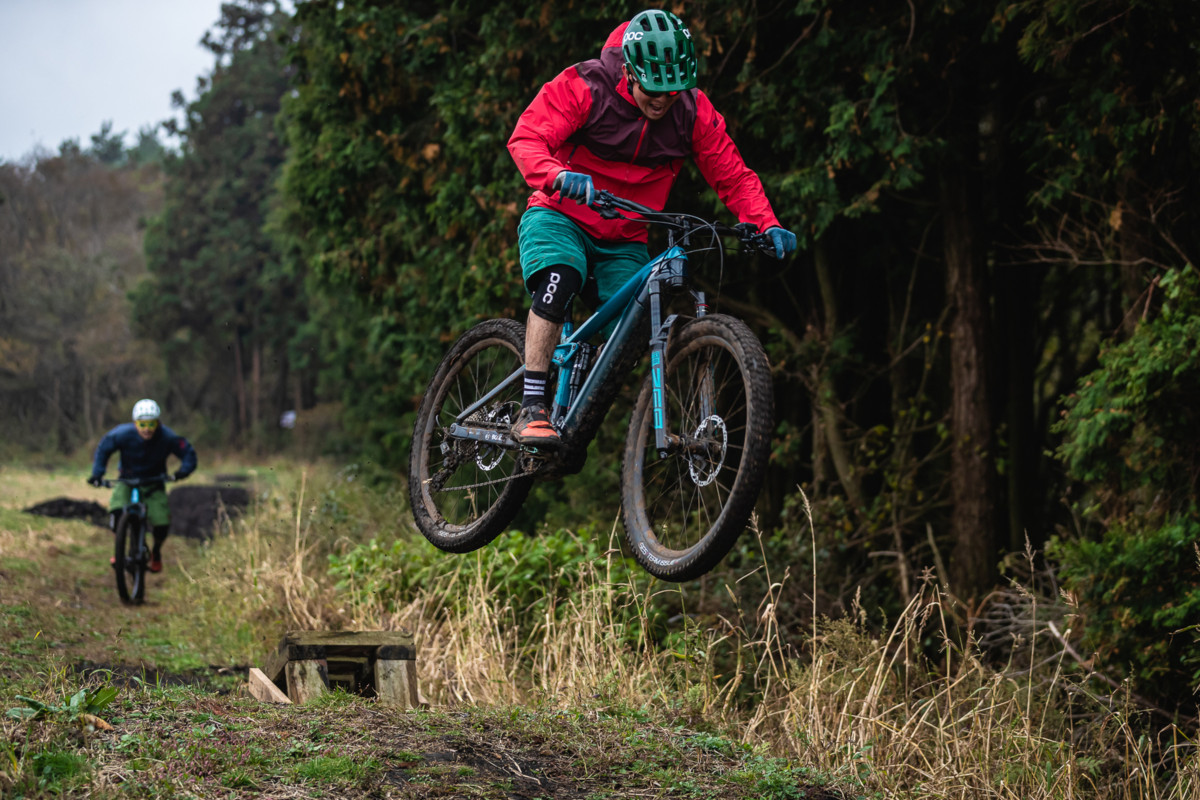 新設コースをフルサスE-MTBで走れる絶好の機会だ