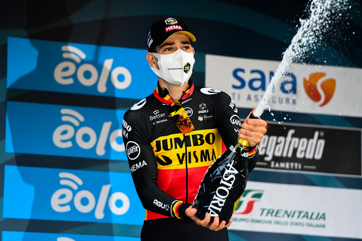 ベルギーチャンピオンのワウト・ファンアールト（ベルギー、ユンボ・ヴィスマ）がステージ優勝