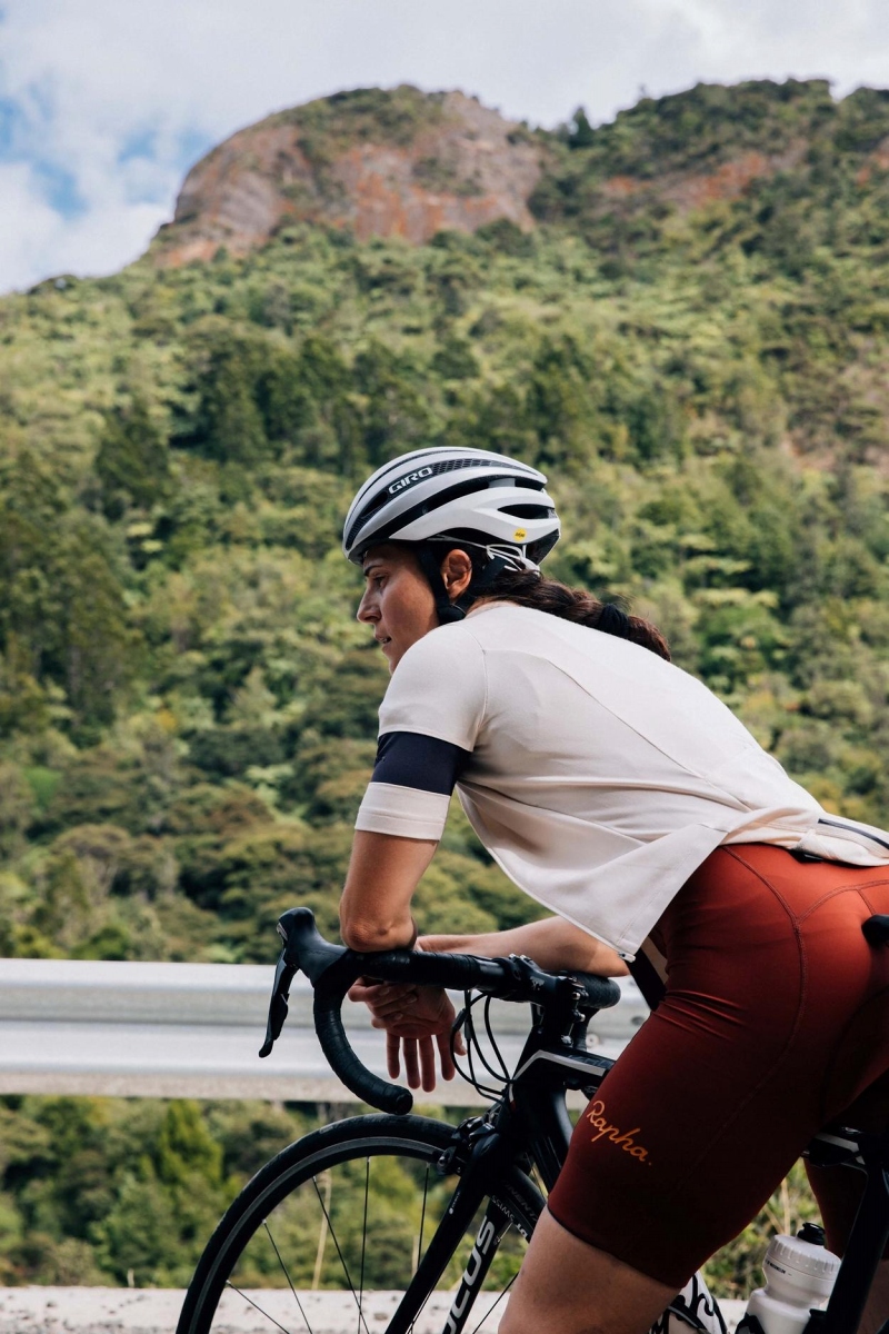 Rapha Classic Jersey & Bib shorts 定番製品がリサイクル素材を