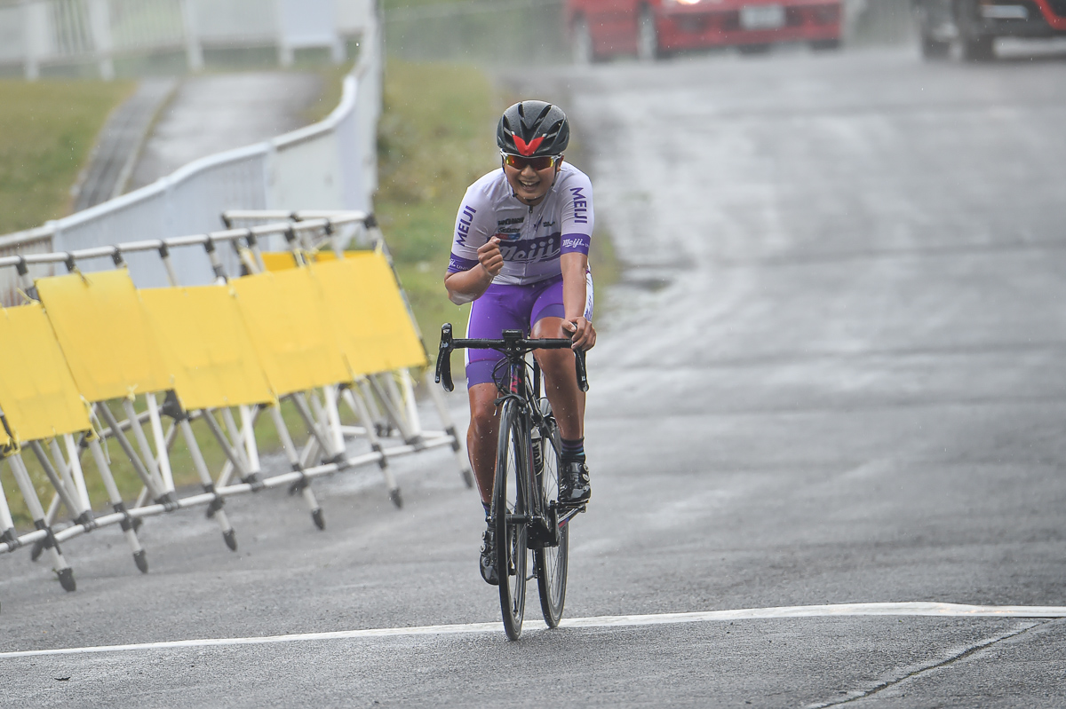 女子　後続を3分以上引き離した渡部春雅（明治大学）が優勝