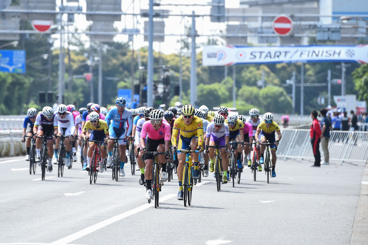 ツアー・オブ・ジャパンのレース前に行われた大学生のレース