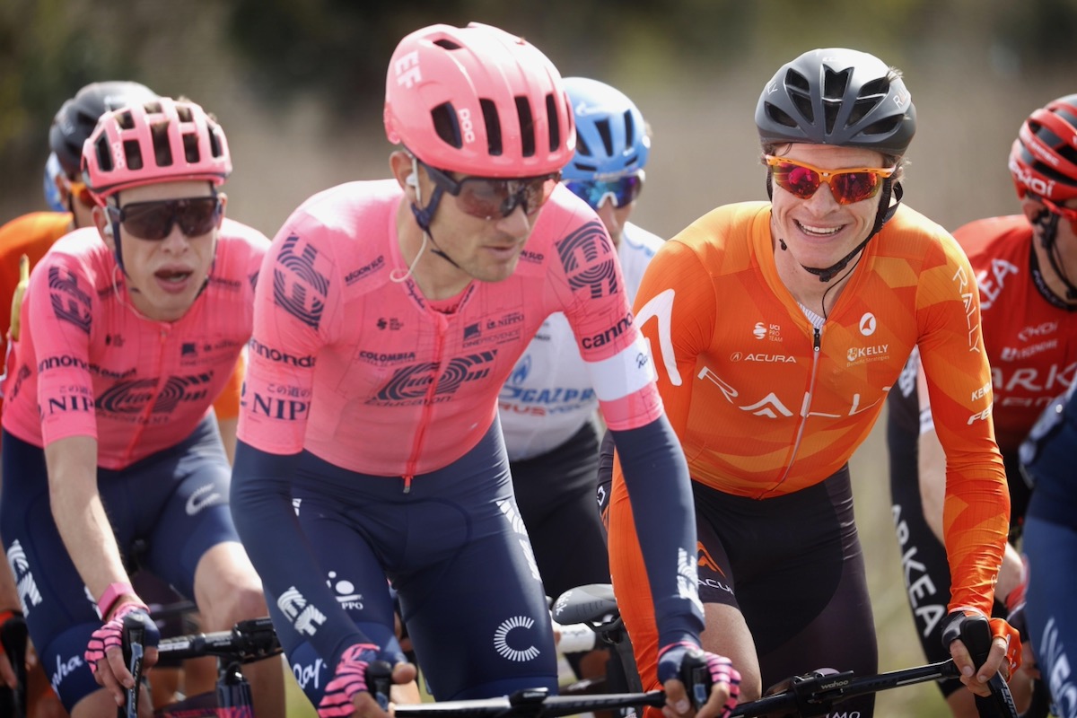 近年はヒュー・カーシー(イギリス、EFエデュケーション・NIPPO)のアシストを務めたティージェイ・ヴァンガーデレン(アメリカ)