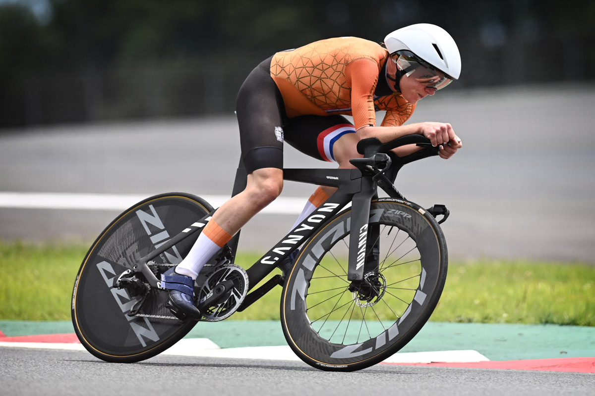2位に56秒差をつける走りで優勝したアネミエク・ファンフルーテン(オランダ)