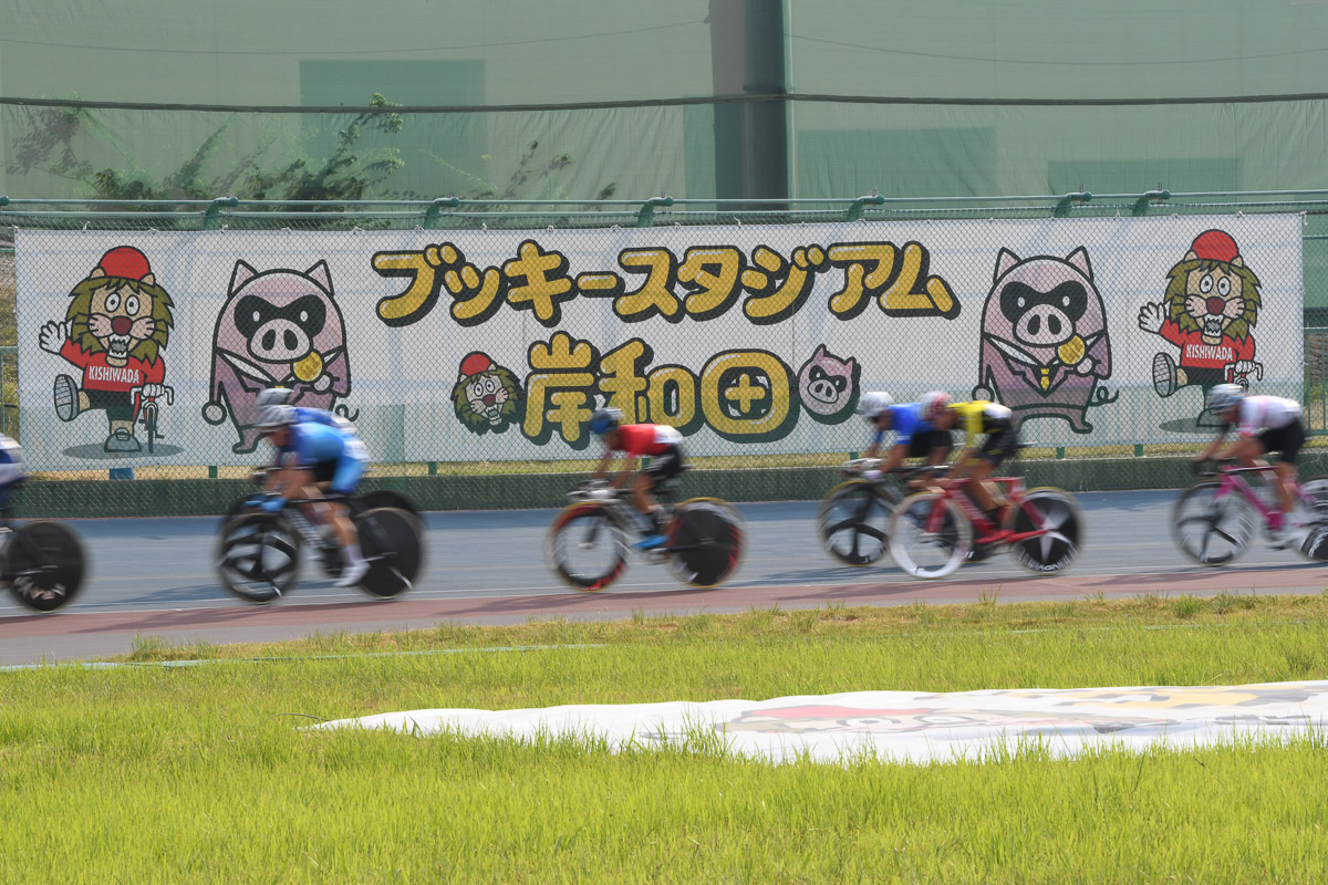 岸和田競輪場の愛称「ブッキースタジアム岸和田」