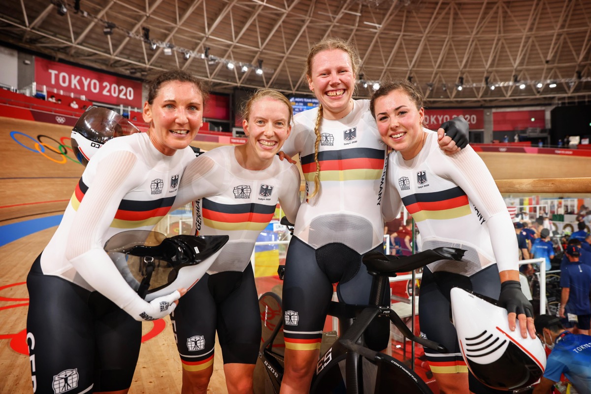 女子チームパーシュートで優勝したドイツ　左からブレナウアー、ブラウセ、クローガー、クライン