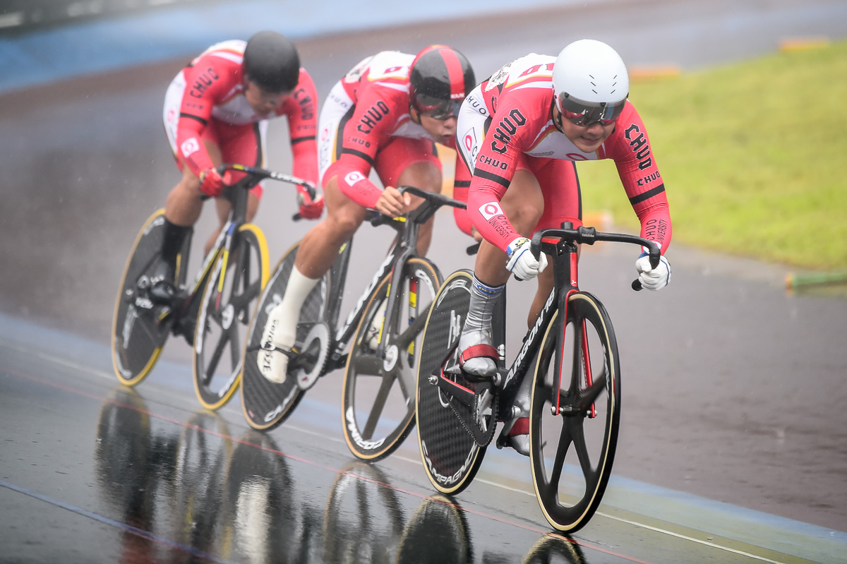 男子チームスプリント 優勝 中央大学 1分0秒292