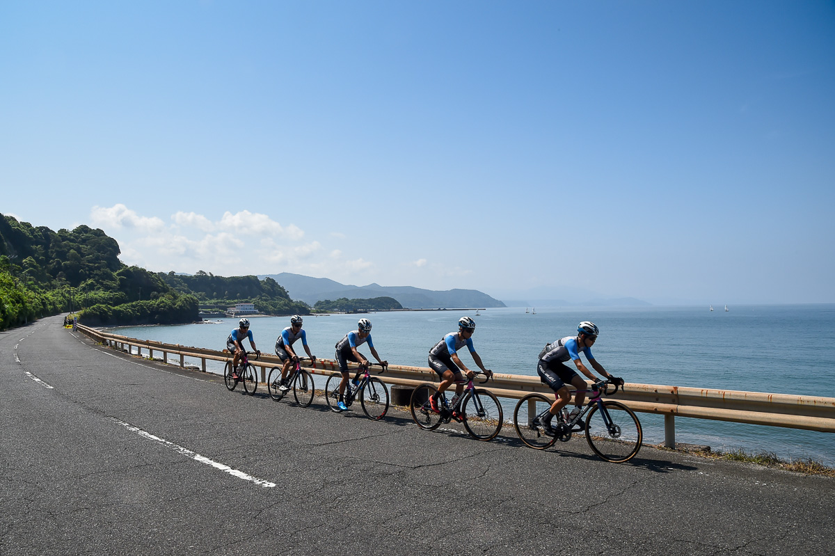 鹿児島湾沿いに拠点を置くシエルブルー鹿屋