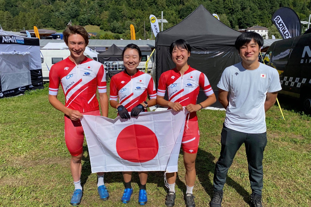 男女U23に挑む北林力(Dream Seaker MTB Racing Team)、小林あか里(信州大学)、川口うらら(日本体育大学)