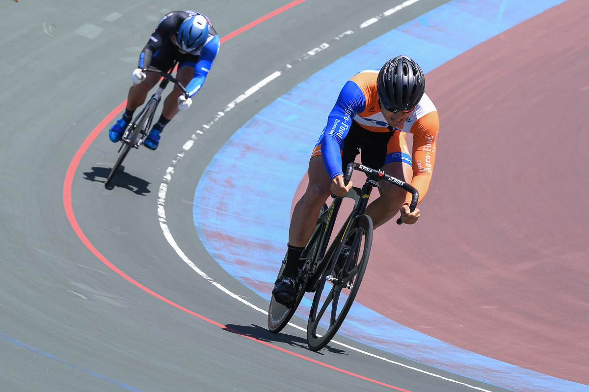 男子スプリント 中井琢(新潟食料農業大学 自転車競技部)が2本連取して優勝