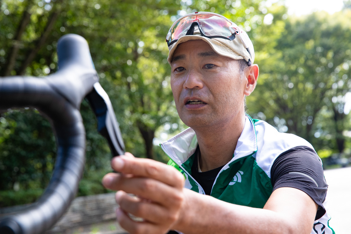 「新レバーは握りかたのバリエーションが増えてマルチポジションが可能になった」