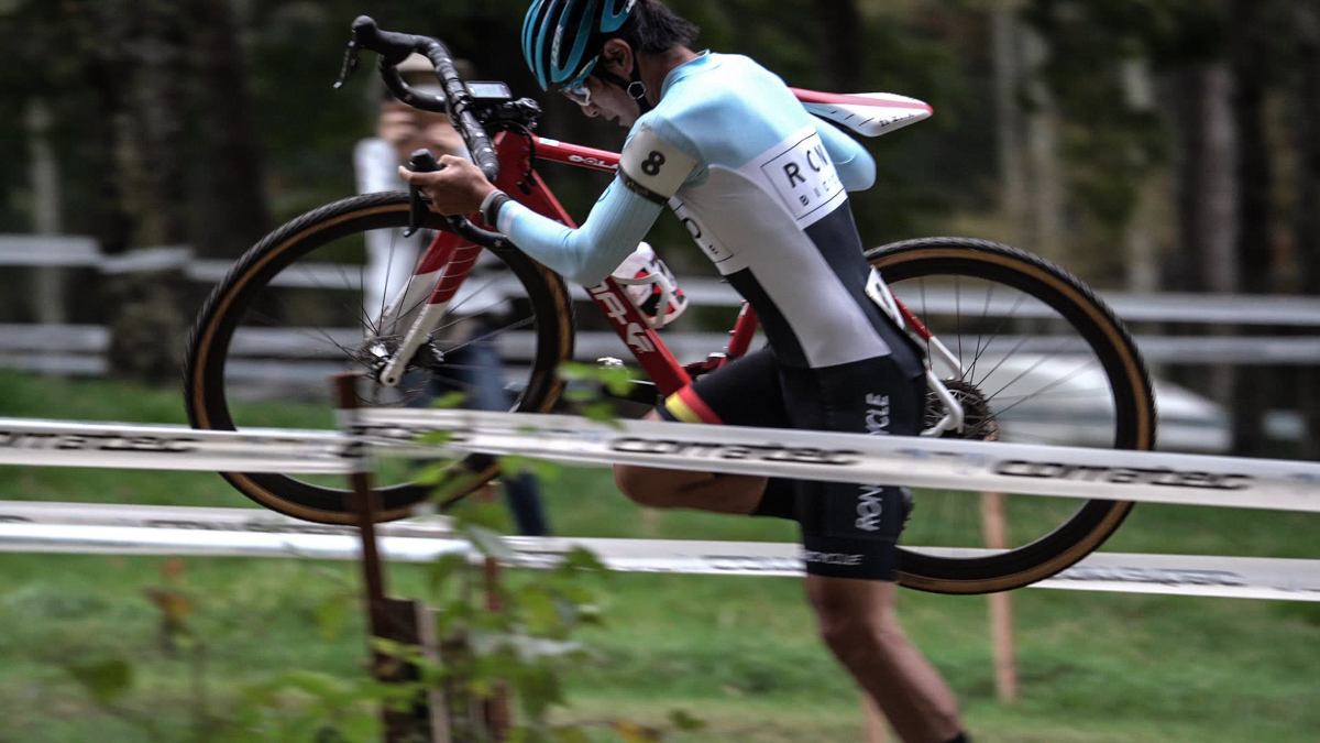 流れるようなシケイン処理が美しい丸山厚(BOMA/ROND CX TEAM)