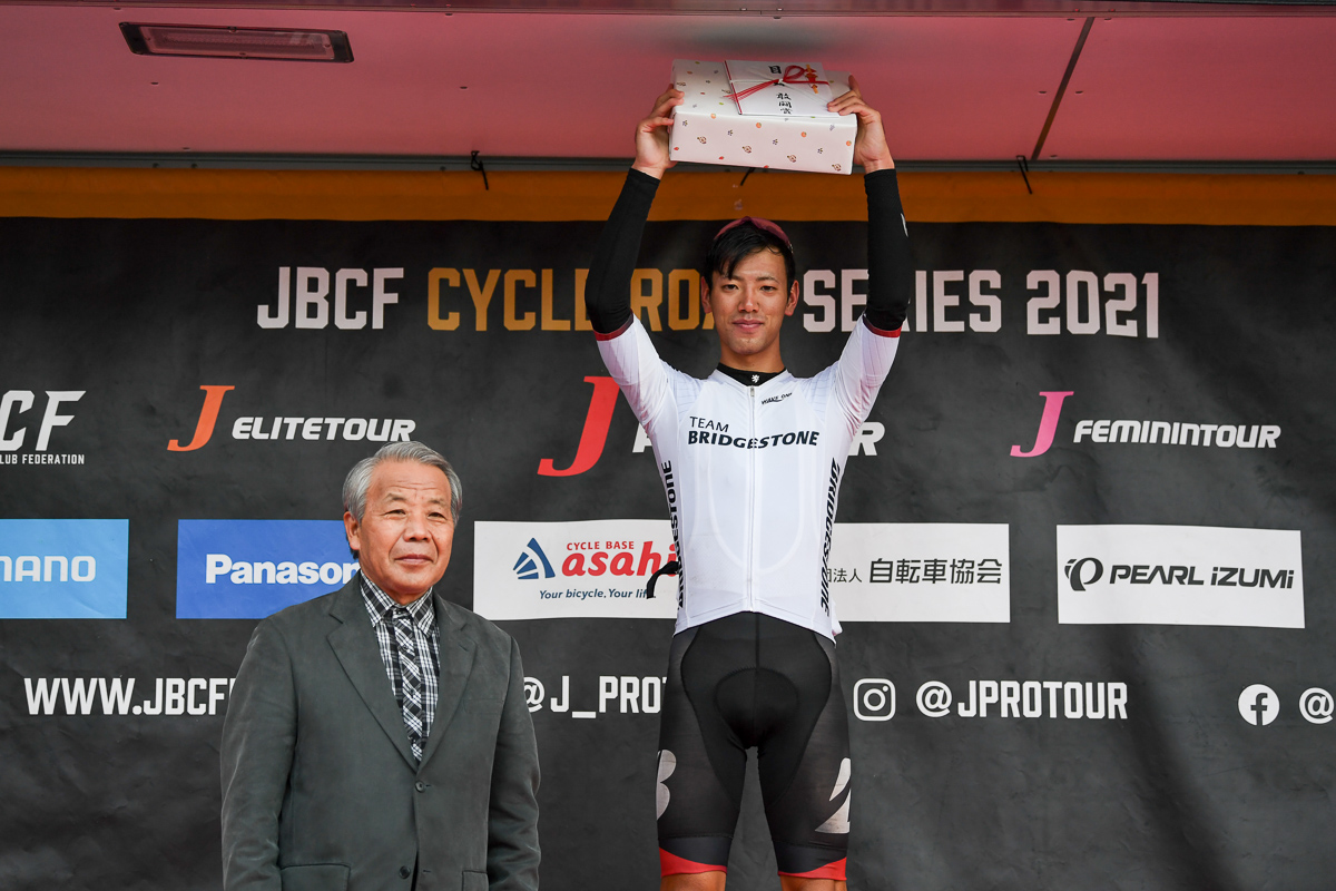 敢闘賞は山本哲央(チームブリヂストンサイクリング)