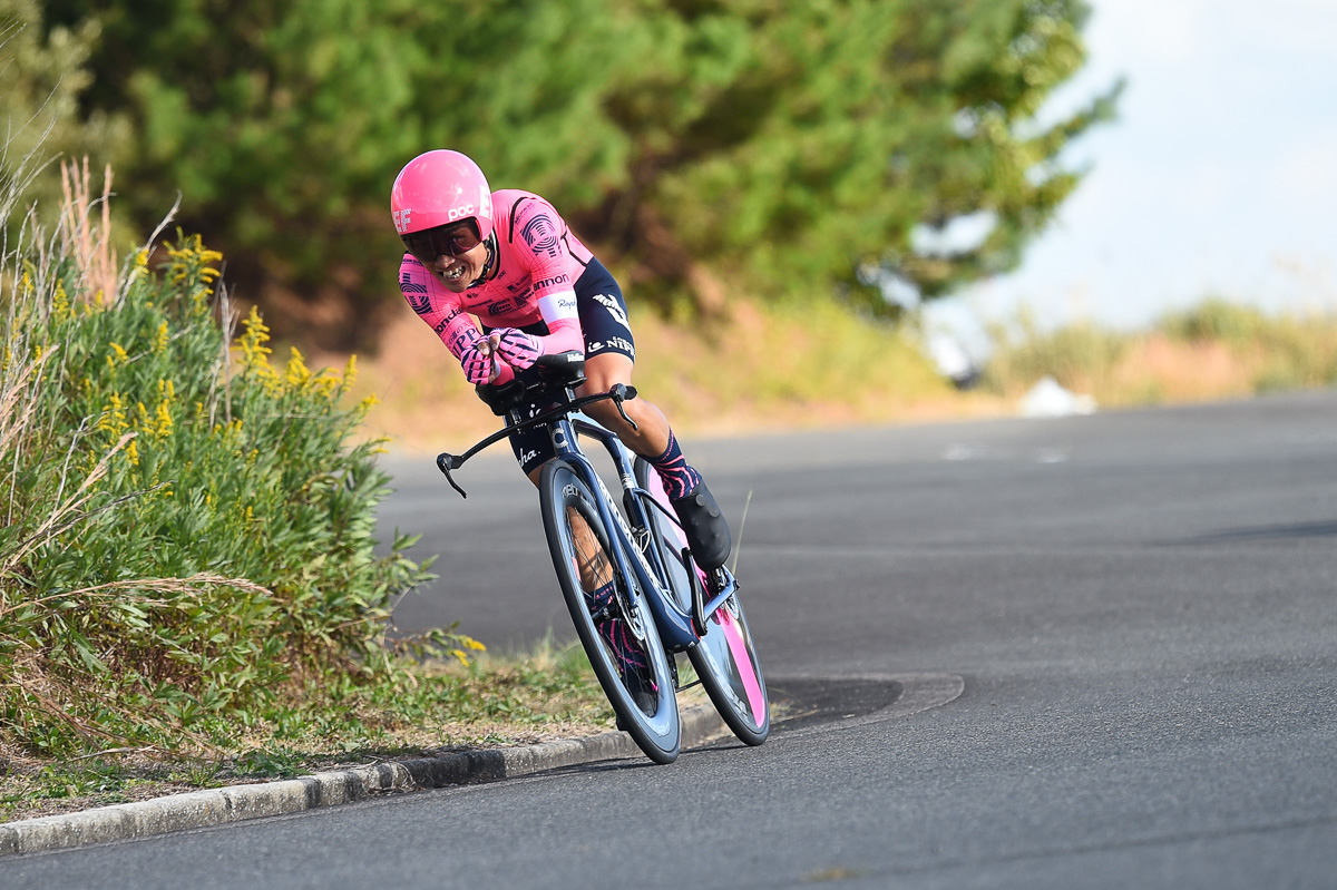 最終周回の後半は増田成幸よりも速いペースだった中根英登(EF Education-NIPPO)