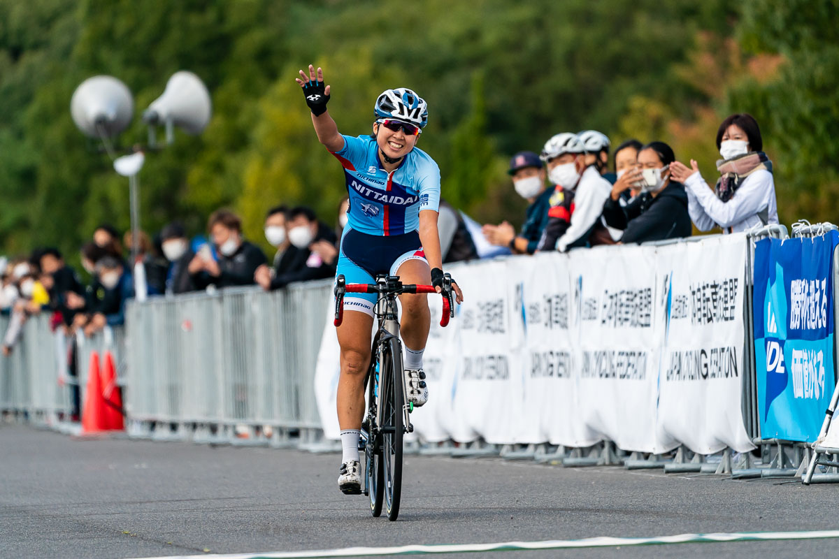 女子U23優勝は、3番手フィニッシュの川口うらら（日本体育大学）