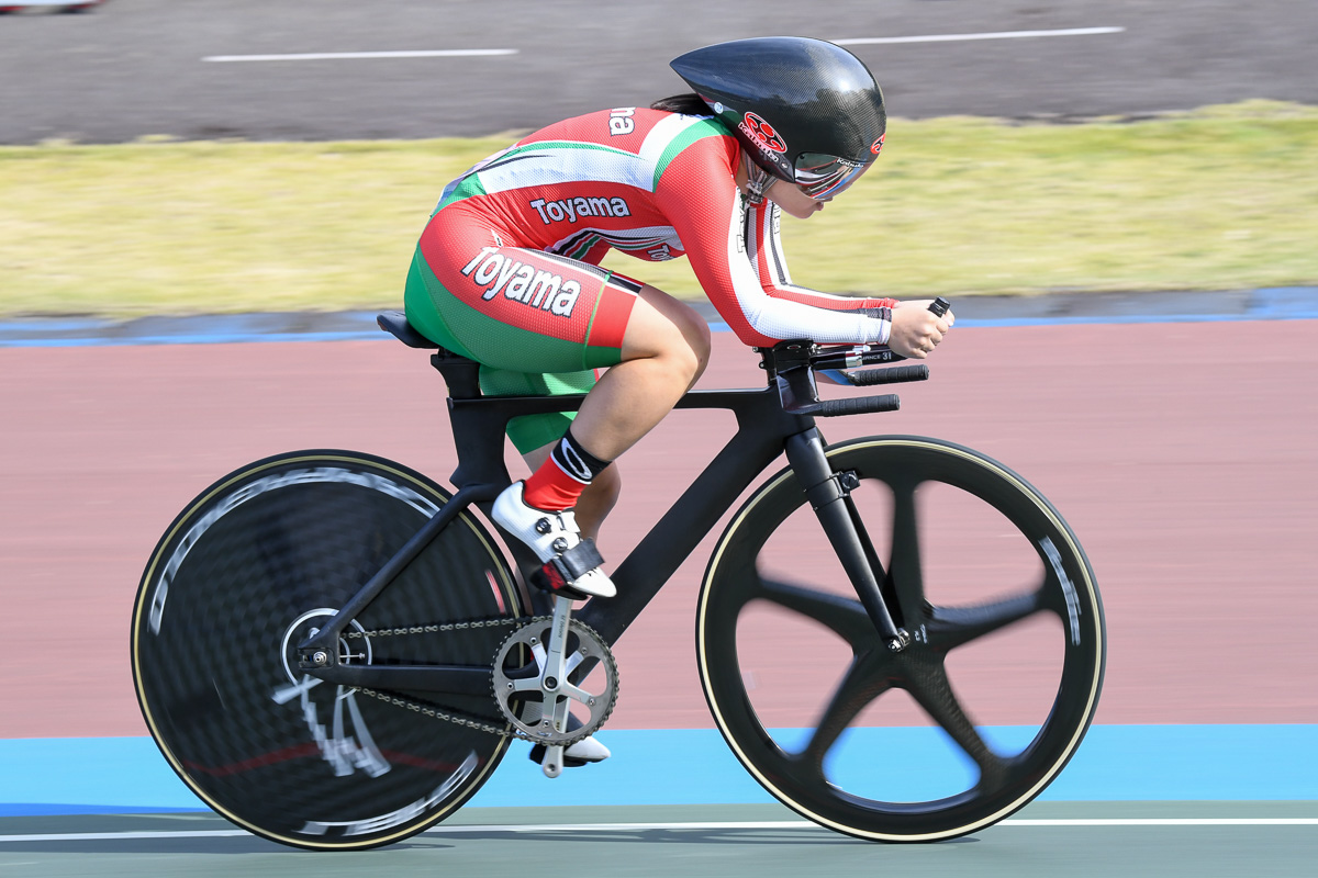 ジュニアユース女子2km個人追抜き 優勝 北林蛍樺（富山県自転車競技連盟）