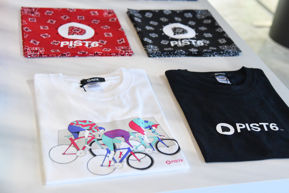 PIST6ロゴやイラストがあしらわれたTシャツなどのオリジナルグッズ