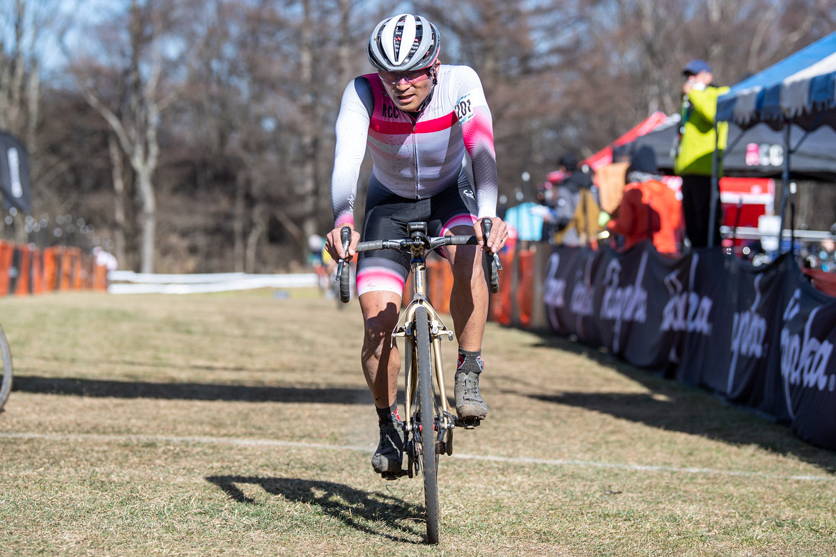 野辺山シクロクロスのオーガナイザーである矢野大介(Rapha Cycling Club)がC2で3位に入る