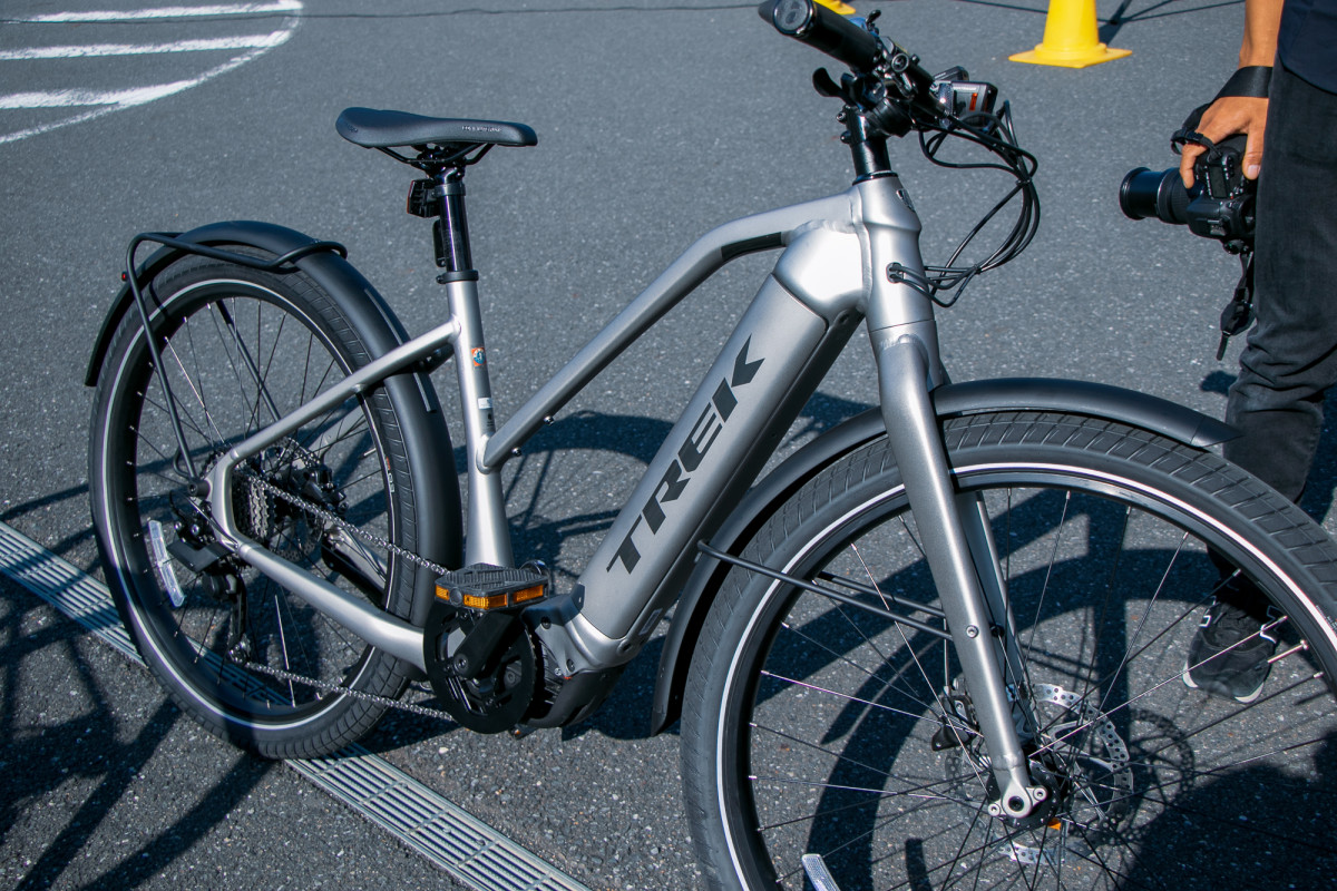 トレックのE-BIKE、Allant+ 8 Stagger