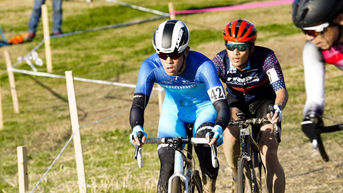 豊田勝徳(TREK JAPAN RACING)を振り切り3位獲得の中井唯晶(シマノレーシング)