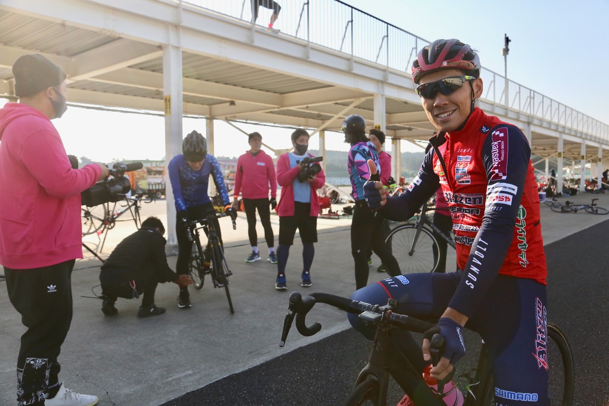 宇都宮ブリッツェンの小野寺玲選手も。「木梨の貝。ギャオスサイクリングクラブ」のロケでした