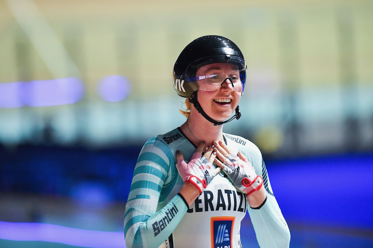 女子エリミネーションの優勝を喜ぶケイティ・アーチボルド(イギリス)