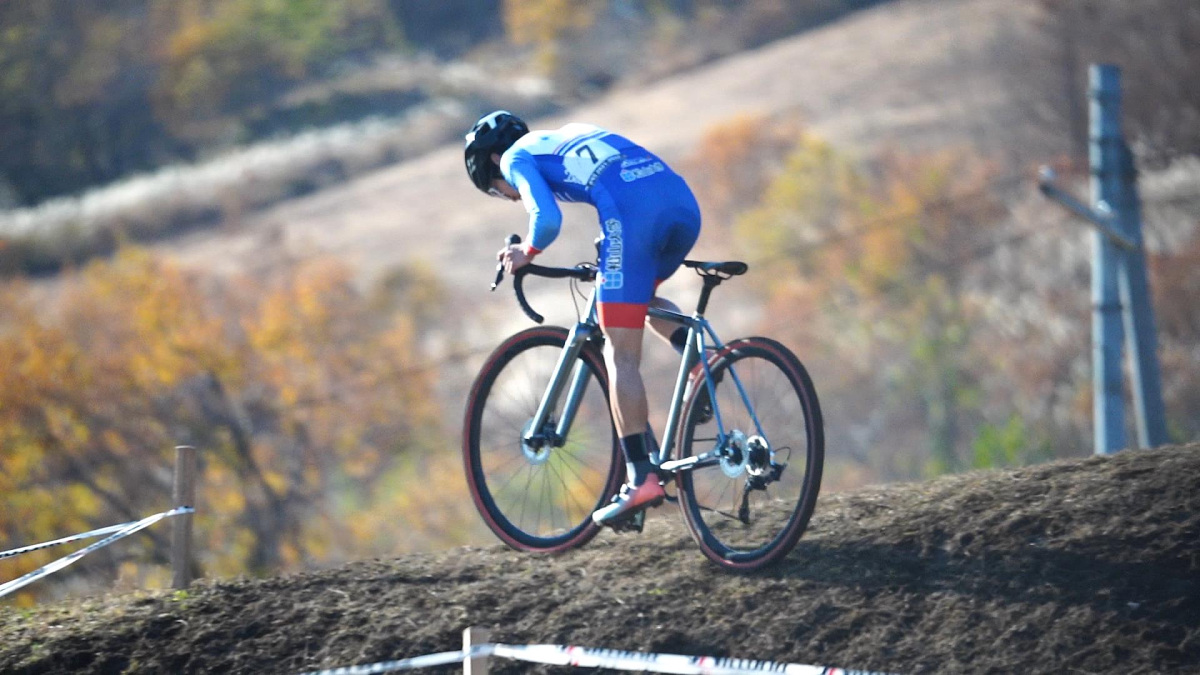 新しくTOYO FRAME のシクロクロスバイクで臨んだ村上功太郎(松山大学/TOYO FRAME)
