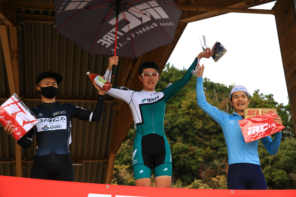 C2表彰。1位は辻本青矢(信州大学自転車競技部)