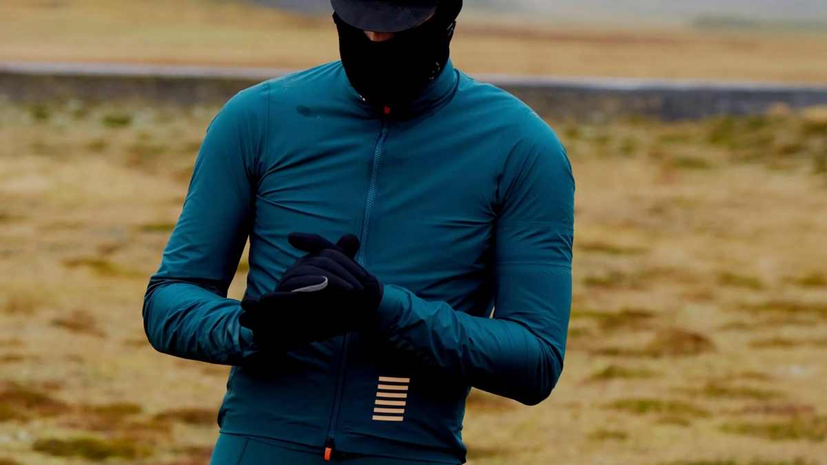 オンラインショップ 新品 ウエア Rapha プロチーム インサレーティッド