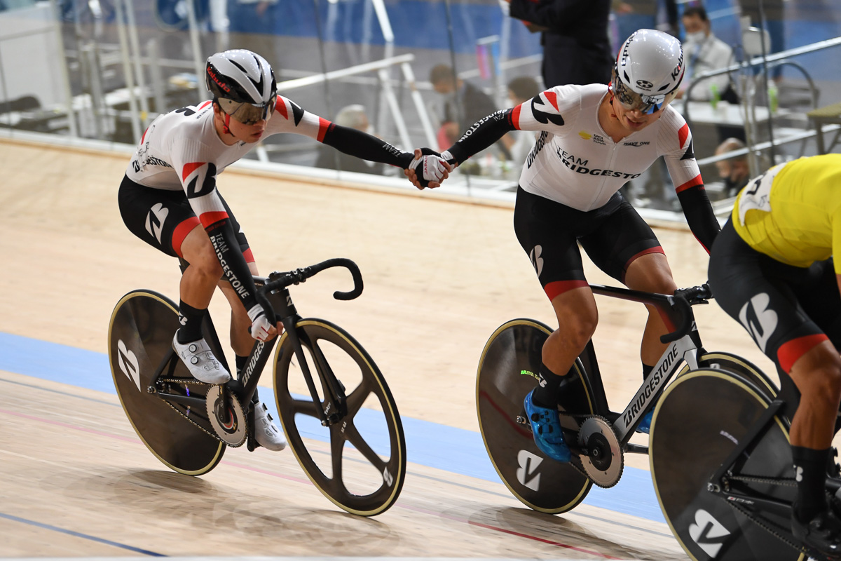 男子マディソン2位　チームブリヂストンサイクリング1（橋本英也、兒島直樹）