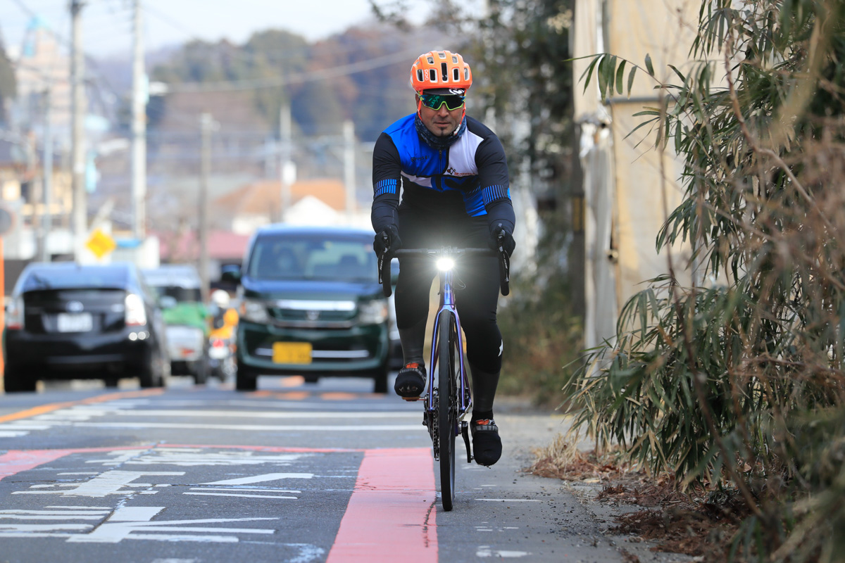 日中もライトを点灯することで、安全性を高められるはずだ