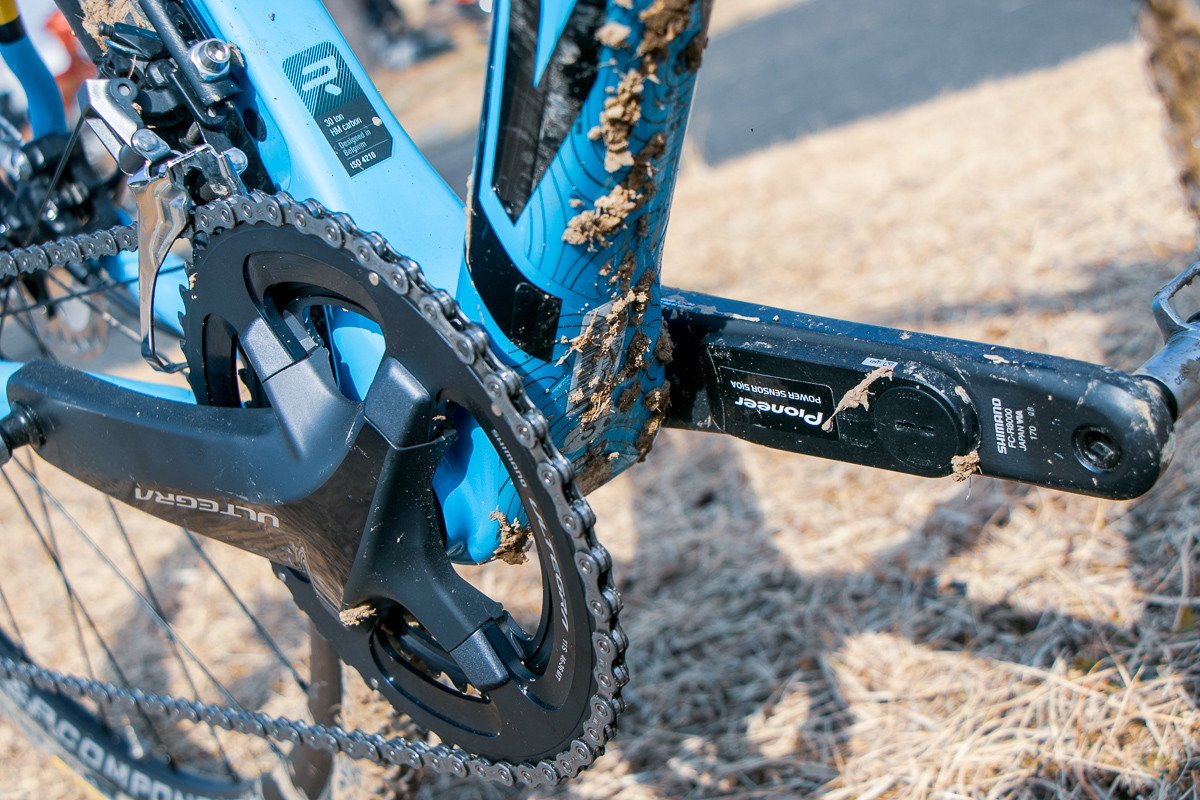 パイオニアのパワーメーターを使用。CXレースのためにギア比も最適化