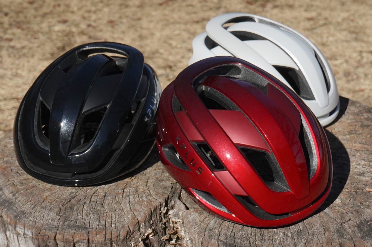 ケープラス ALPHA（White、Black、Lava Red）