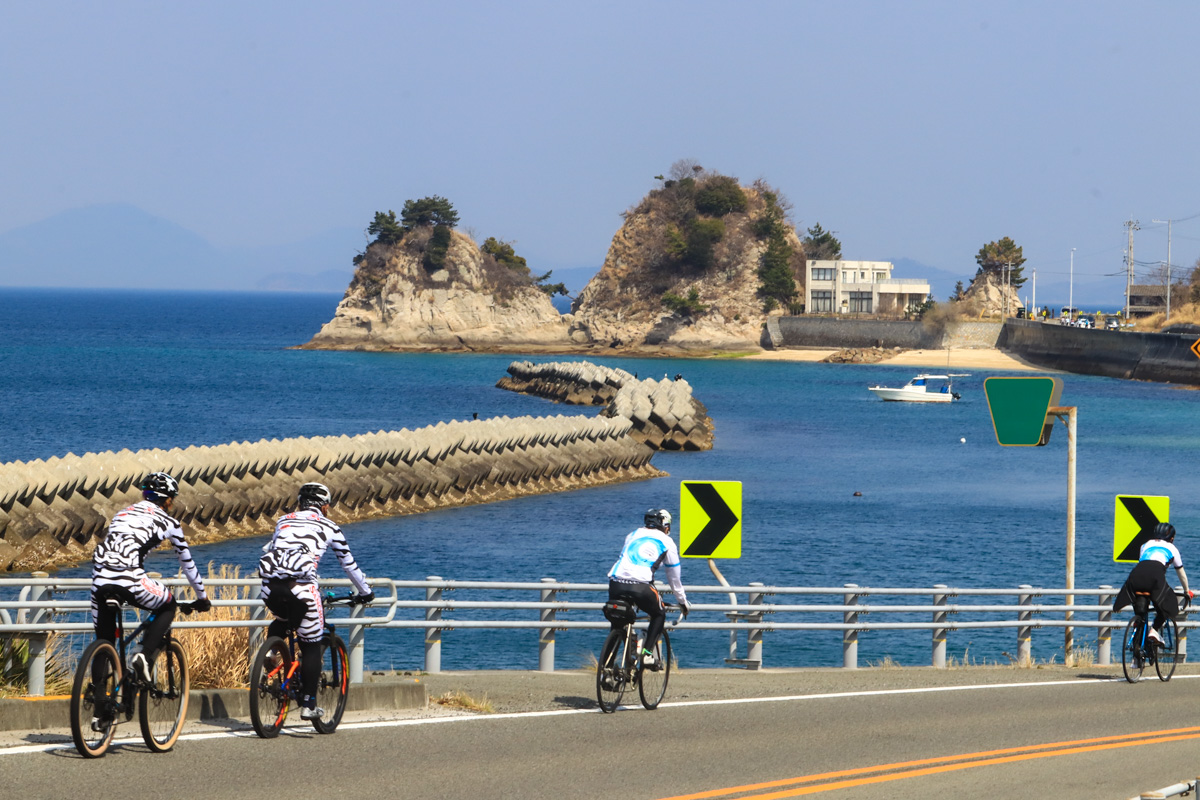 北条から菊間にかけてはのどかな瀬戸内海の風景が広がる