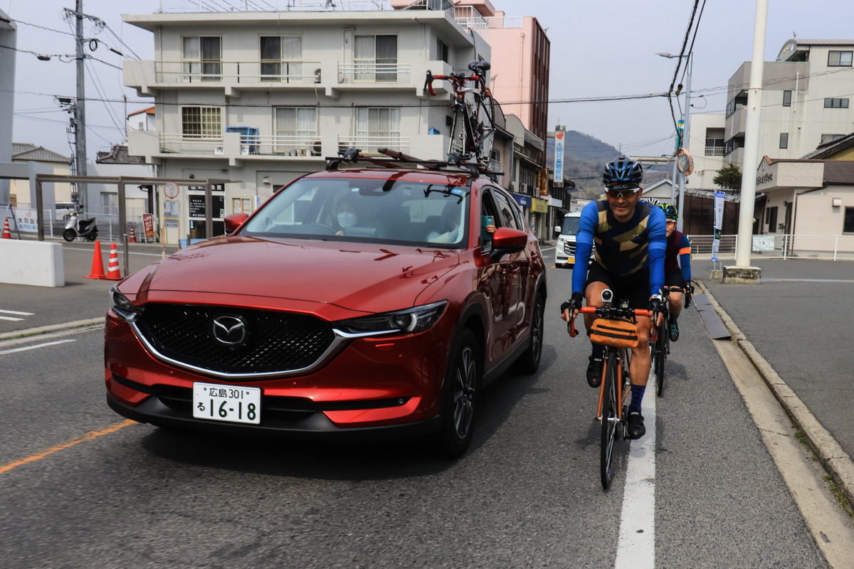 生名島へと渡る土生の港を目指す