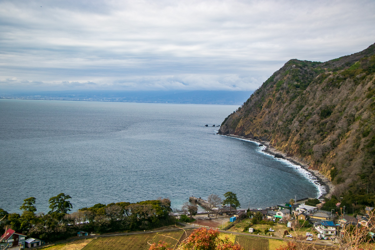 山と海が限りなく近い、伊豆半島