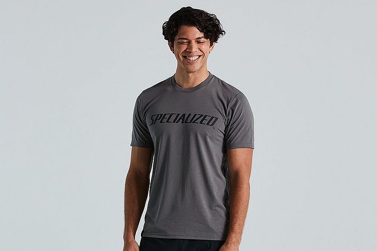 Wチャンスとして抽選で10名様にスペシャライズドTシャツをプレゼント