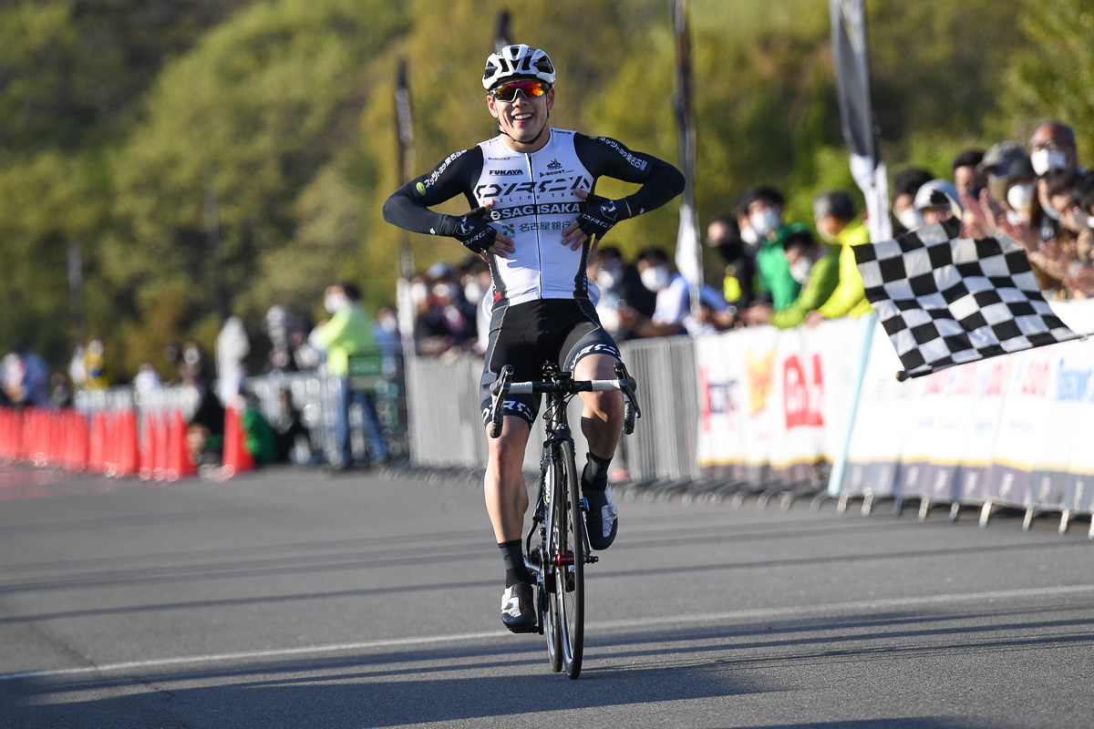 E1優勝　前田凌輔（ORCA CYCLING TEAM）