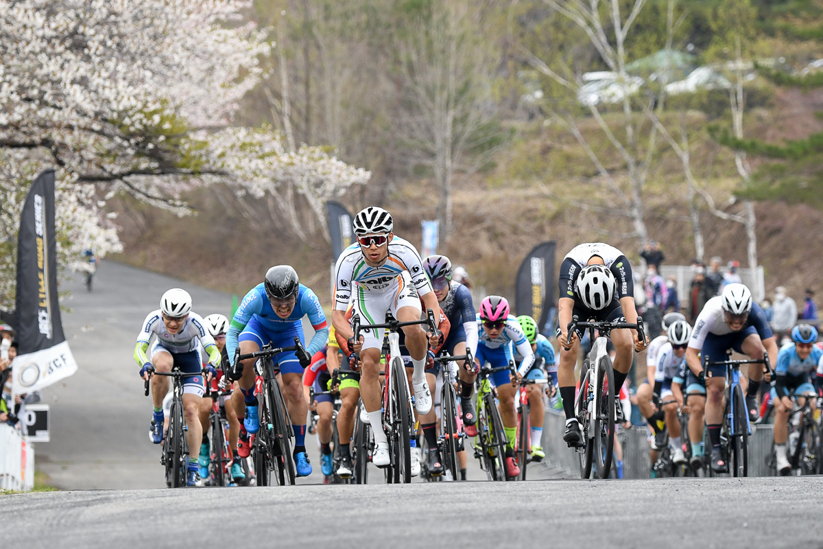 E1優勝　寺崎武郎（バルバサイクルレーシングチーム）