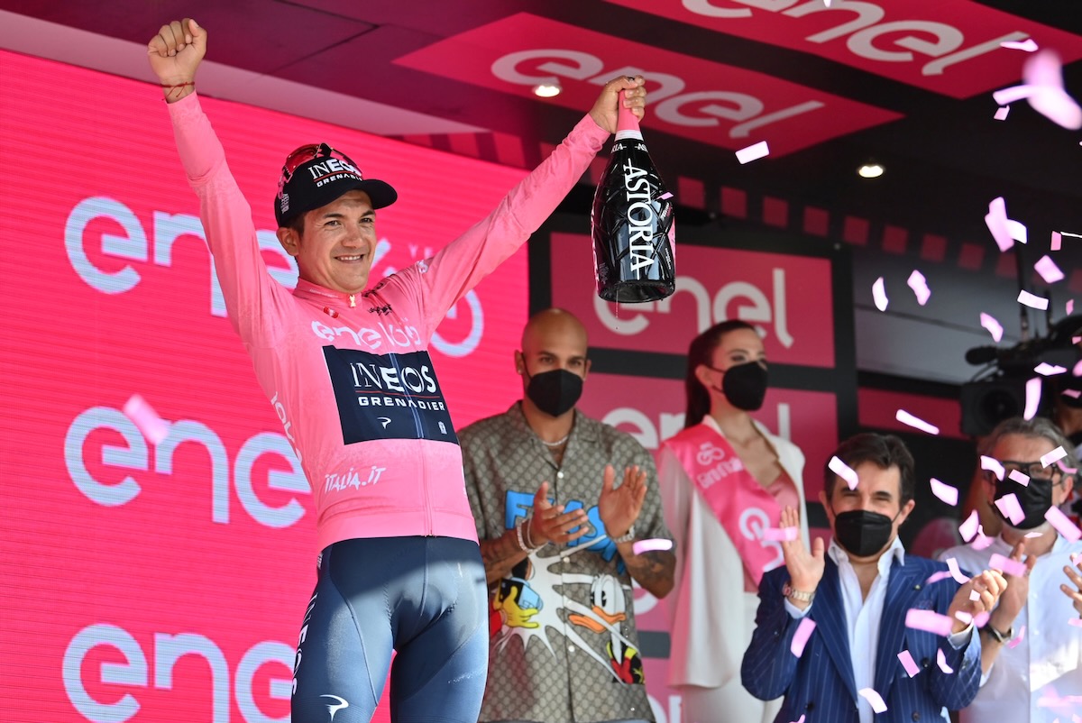 2019年以来となるマリアローザに袖を通したリチャル・カラパス(エクアドル、イネオス・グレナディアーズ)