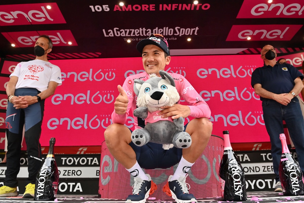 争うことなくマリアローザを守ったリチャル・カラパス(エクアドル、イネオス・グレナディアーズ)