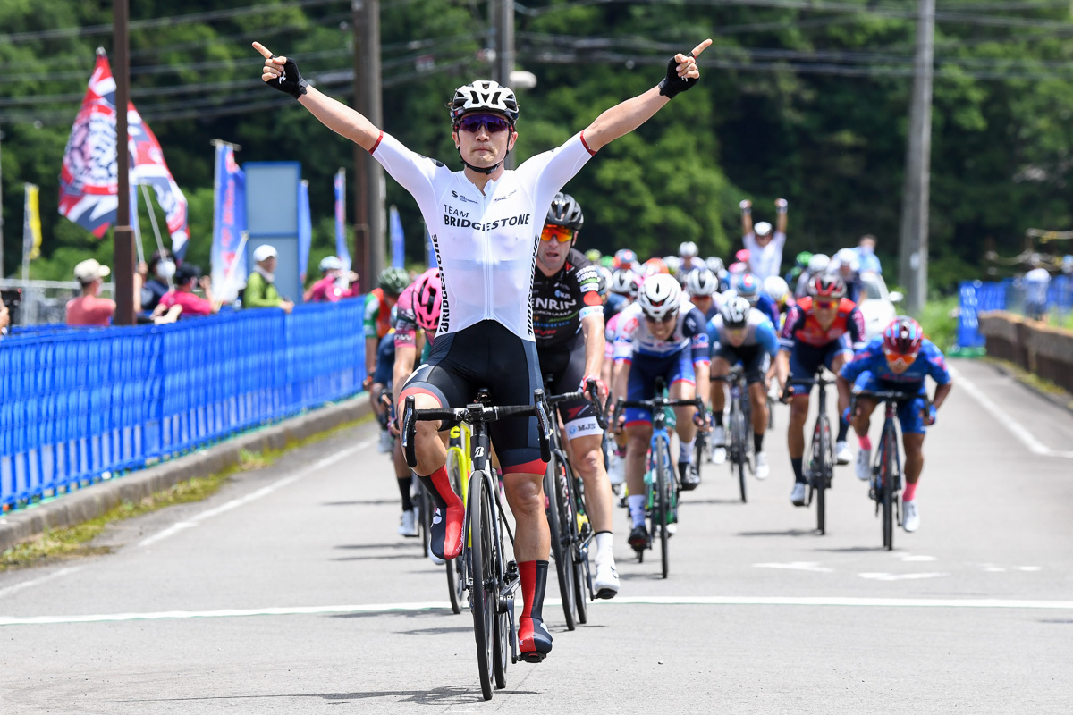 窪木一茂（チームブリヂストンサイクリング）が第1ステージ優勝